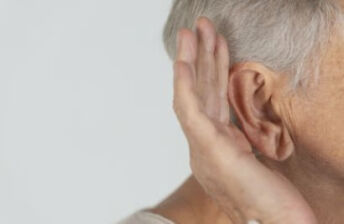 急性脑梗塞会导致听力下降吗？