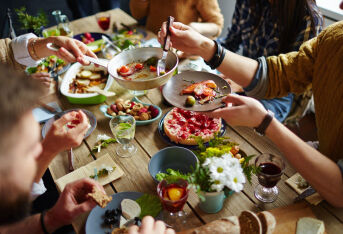 糖尿病患者在外就餐时如何更好地控制饮食？