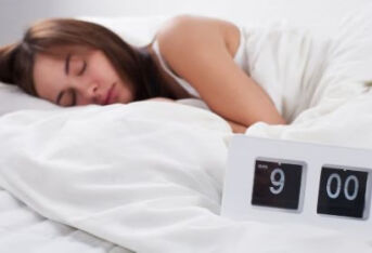 晚上睡多久影响能活多久？