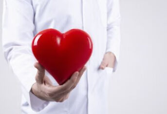 心包积液的症状与哪些疾病相似呢？