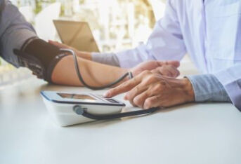 高血压患者服药期间注意事项。