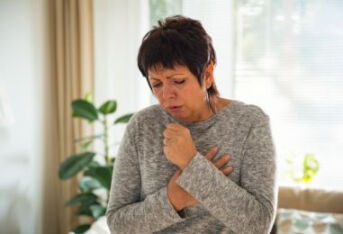老年慢性支气管炎有哪些并发症呢？