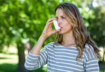 支气管哮喘和哮喘持续状态怎么办?