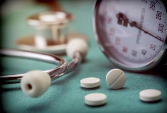 辟谣！高血压患者服用阿司匹林一定会导致脑出血？