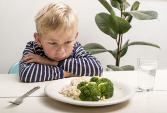 小儿厌食病因分析及防治方法