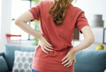 右侧腰部拉扯痛的原因及治疗措施