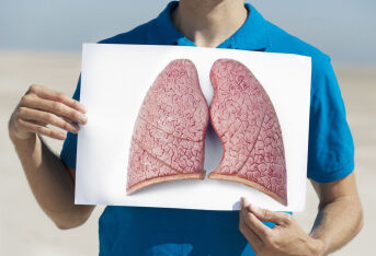 肺磨玻璃结节的诊断标准包括哪些？