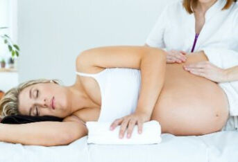 导乐陪伴分娩护理干预对顺产产程的影响1