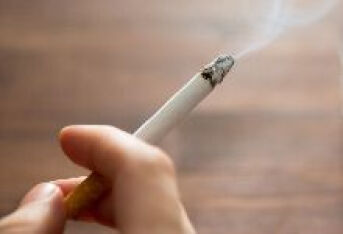 什么时候戒烟能降低尼古丁对身体的伤害呢？