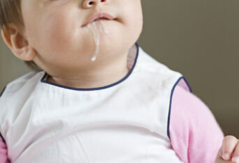 7个月宝宝口臭是什么原因？