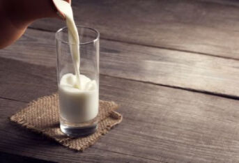 经常喝牛奶会给身体带来什么好处？