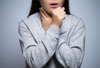 咳嗽鼻子出血是什么病？