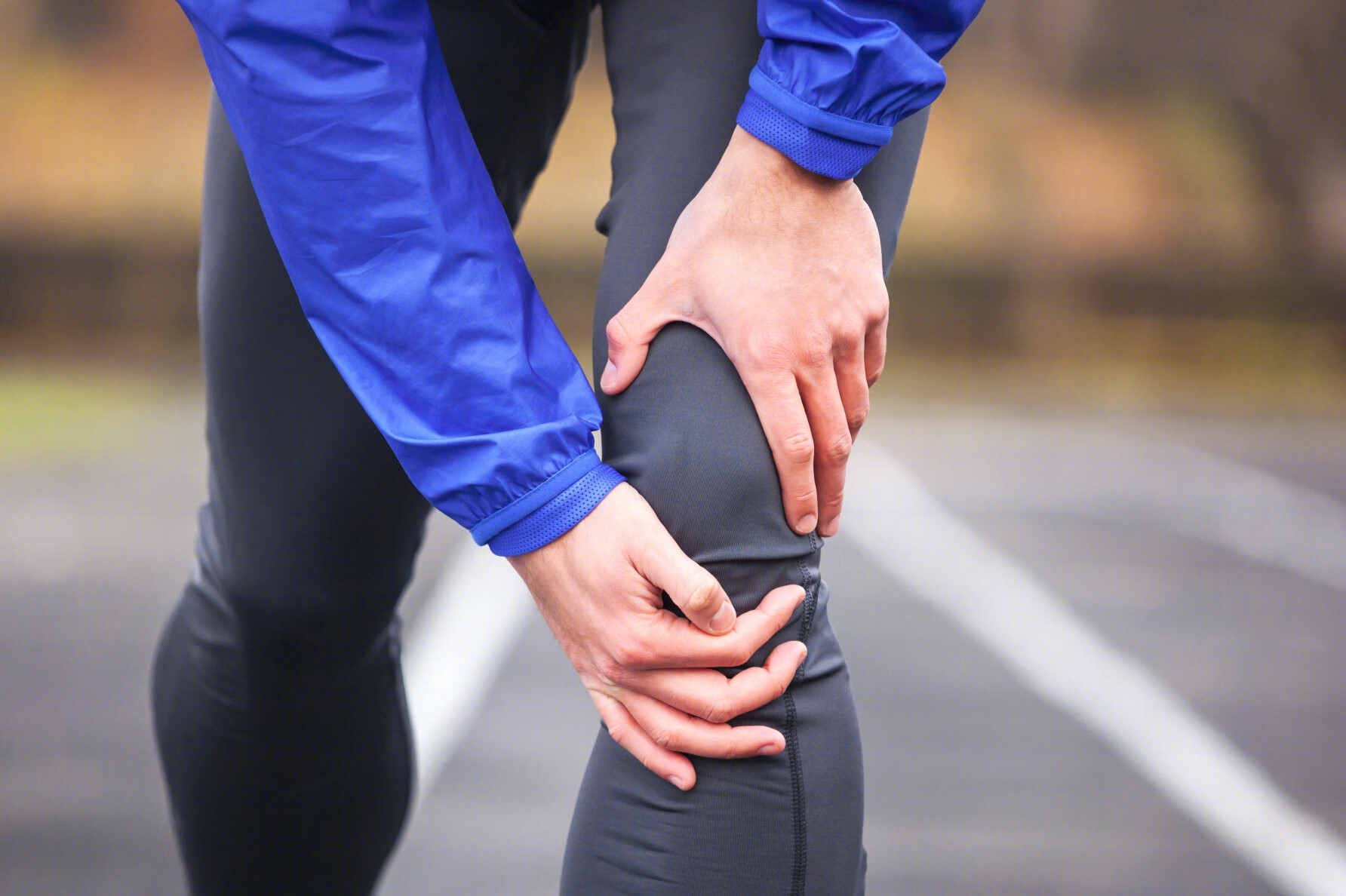 膝关节炎—膏药的正确贴法_损伤
