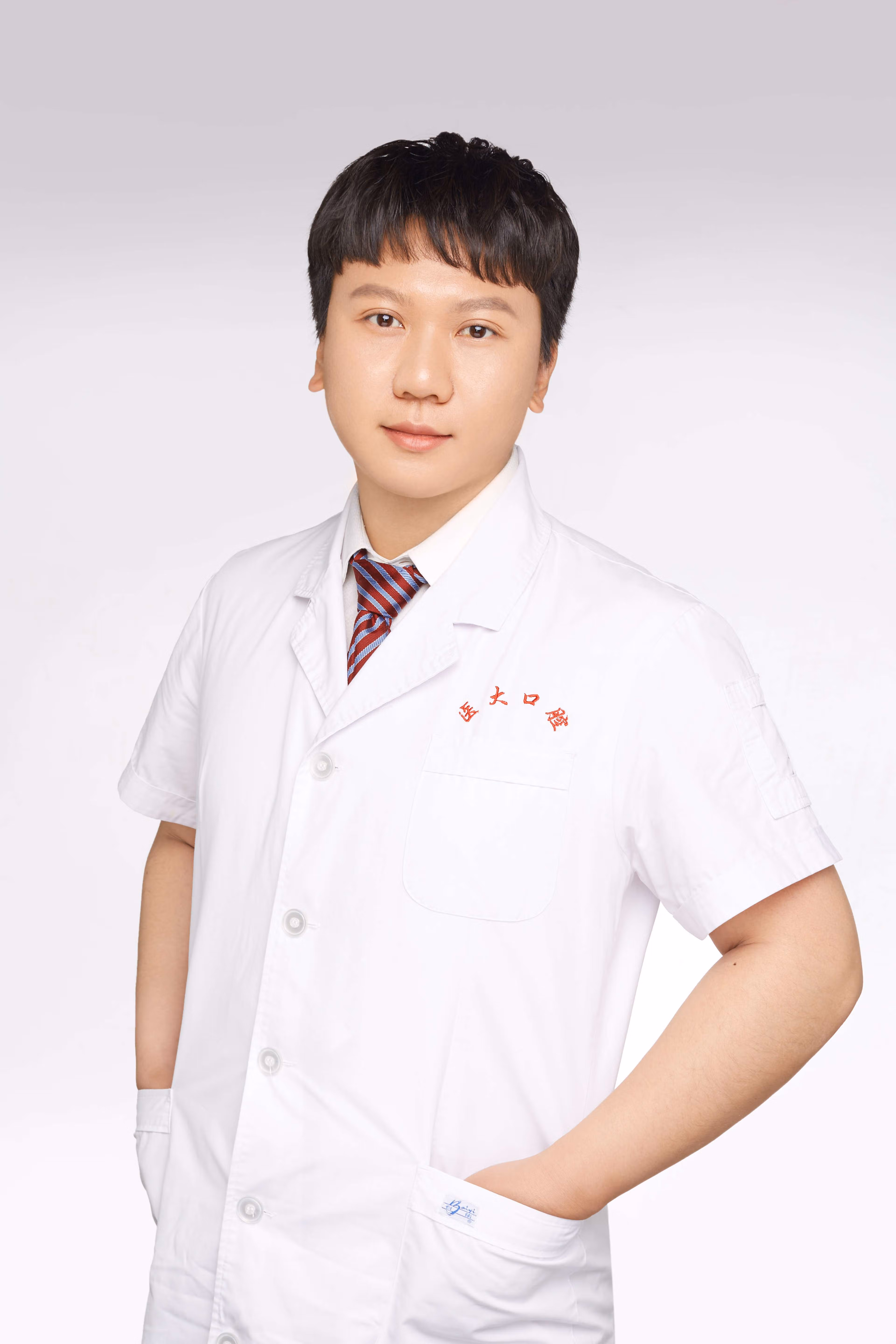 【李健】医生中国医科大学附属口腔医院_网上预约挂号_图文问诊/电话