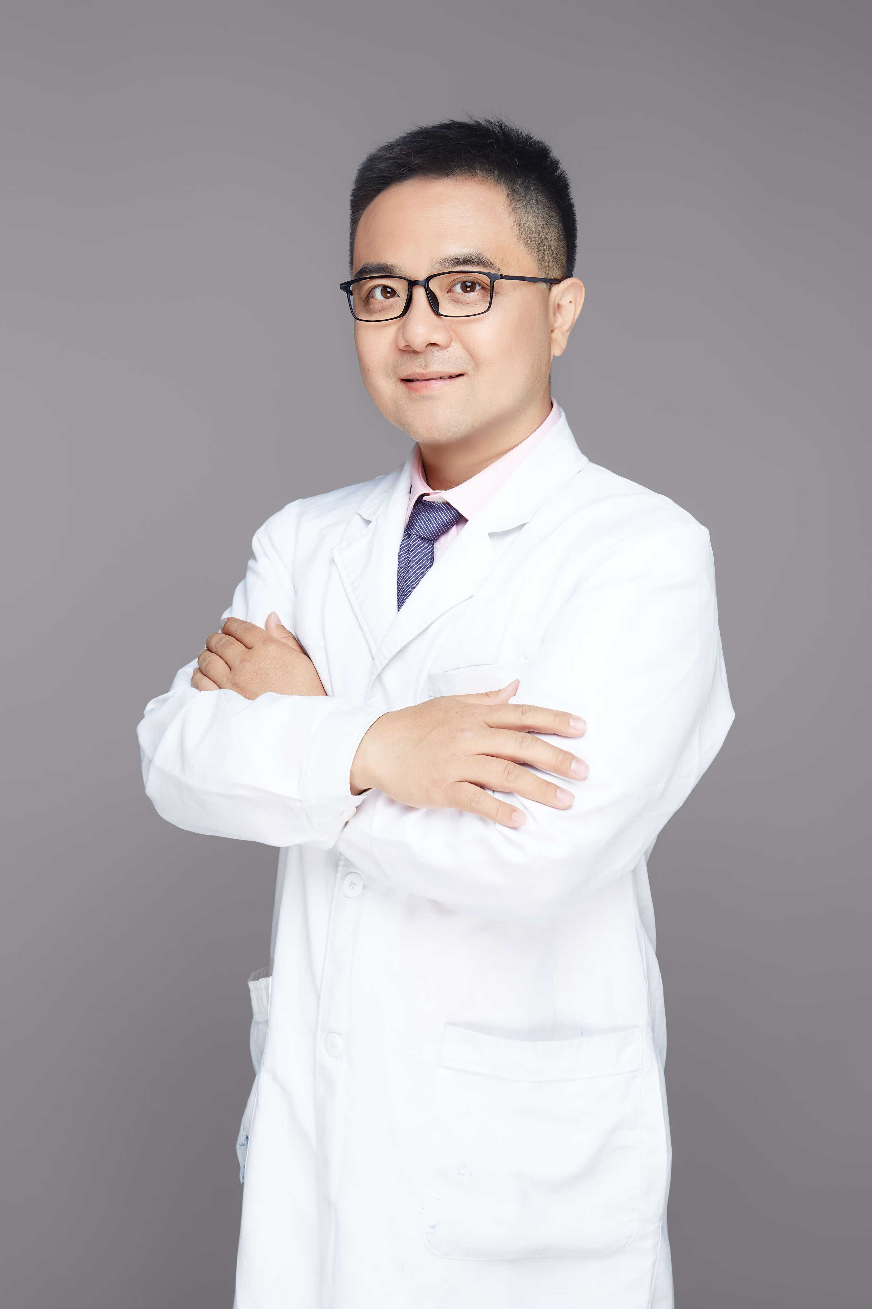 包含首都醫(yī)科大學(xué)附屬整形外科醫(yī)院號(hào)販子聯(lián)系方式《提前預(yù)約很靠譜》的詞條